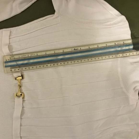 Carmen Marc Valvo Turtleneck - Picture 15 of 15